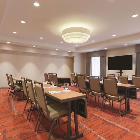 Hilton Garden Inn Фолс-Черч Екстер'єр фото